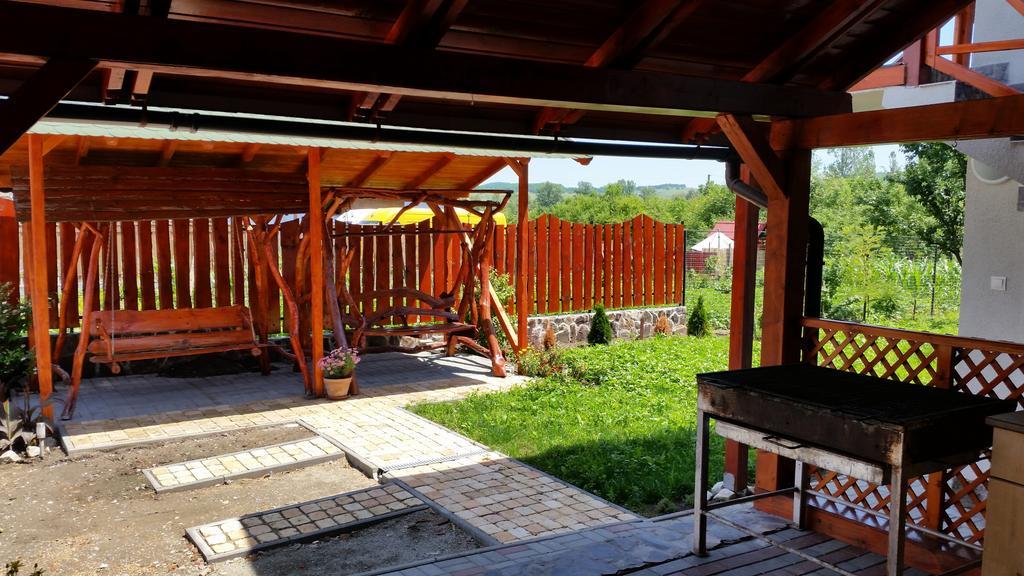 Casa Agnes Vendeghaz Hotel Fantanele  Екстериор снимка