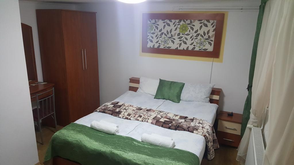 Casa Agnes Vendeghaz Hotel Fantanele  Екстериор снимка