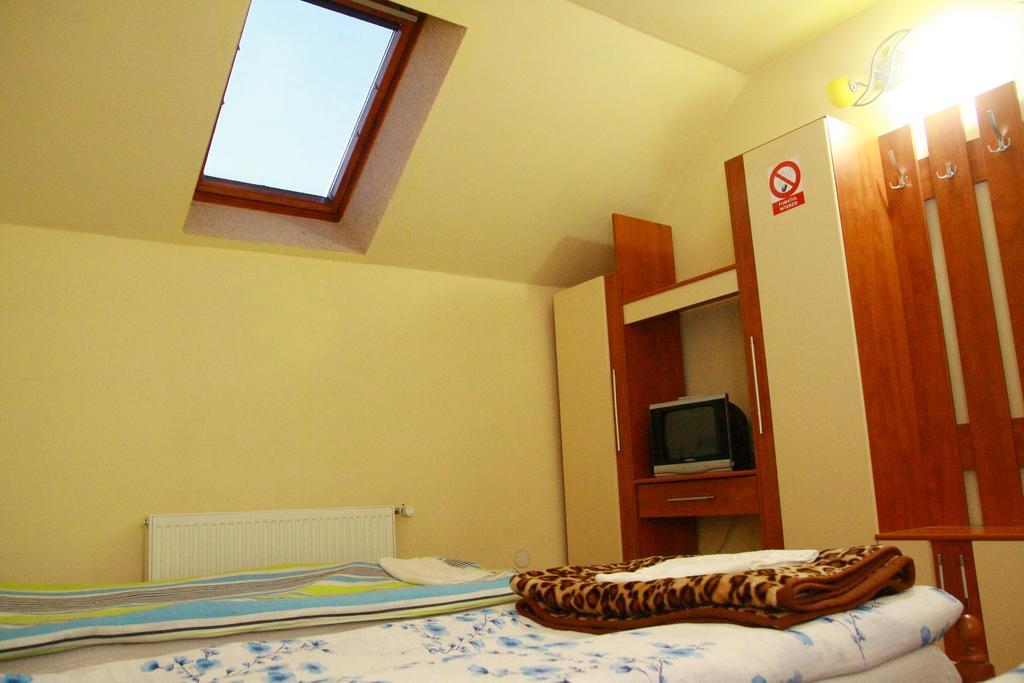 Casa Agnes Vendeghaz Hotel Fantanele  Екстериор снимка