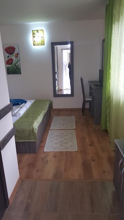 Casa Agnes Vendeghaz Hotel Fantanele  Екстериор снимка