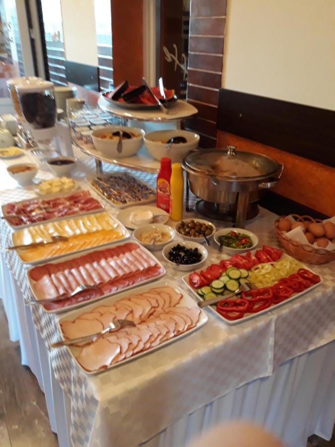 Casa Agnes Vendeghaz Hotel Fantanele  Екстериор снимка